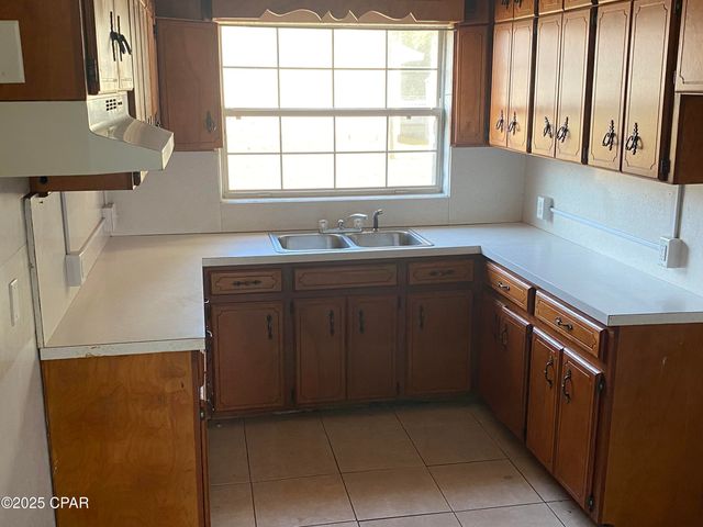 6920 Florida Street, Grand Ridge, FL 32442