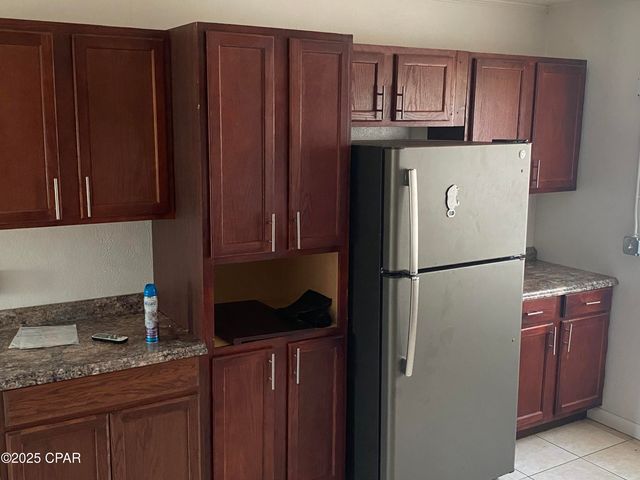 6920 Florida Street, Grand Ridge, FL 32442