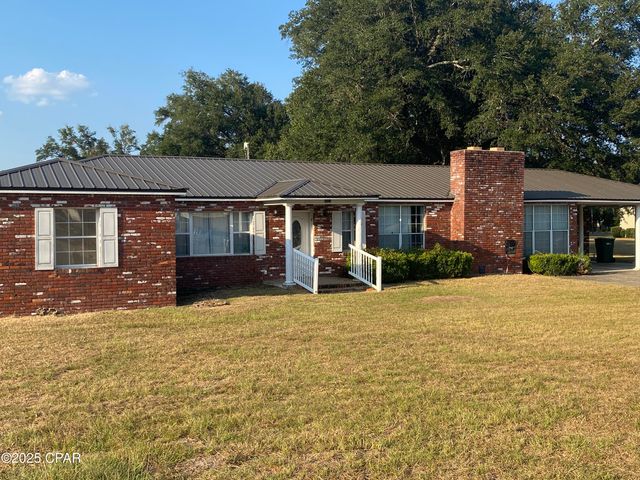 6920 Florida Street, Grand Ridge, FL 32442