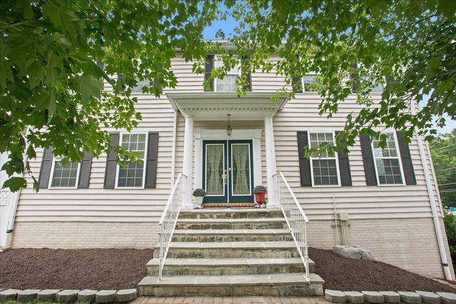 4724 POLE RD, Alexandria, VA 22309