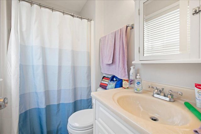 4724 POLE RD, Alexandria, VA 22309