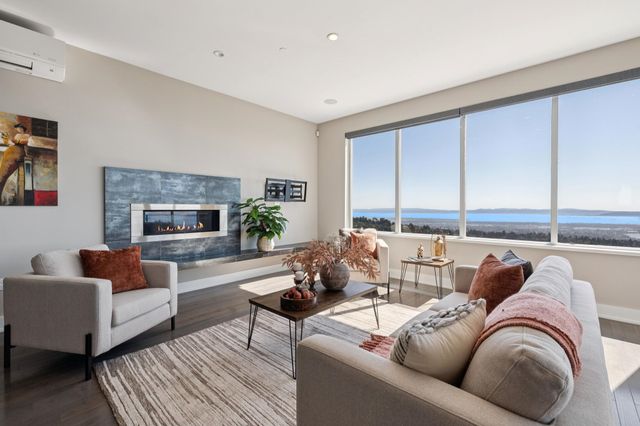 25 Diablo Dr, Oakland, CA 94611