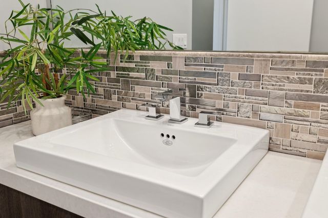 25 Diablo Dr, Oakland, CA 94611