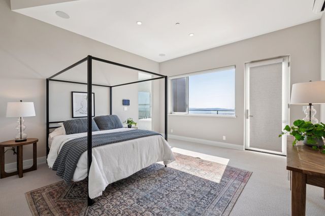 25 Diablo Dr, Oakland, CA 94611