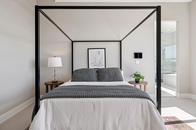 25 Diablo Dr, Oakland, CA 94611