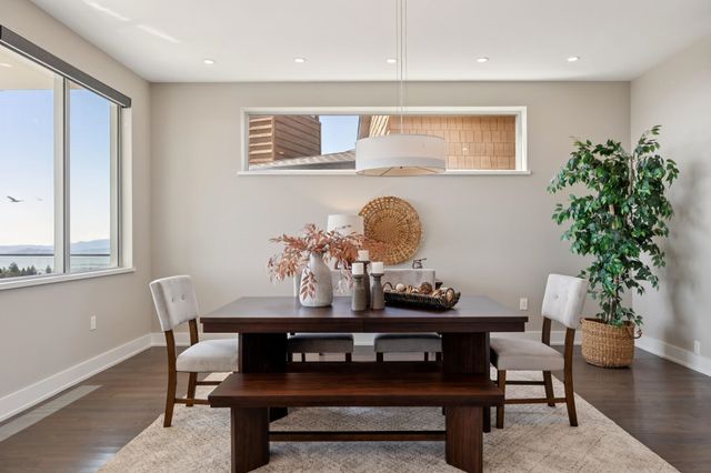 25 Diablo Dr, Oakland, CA 94611