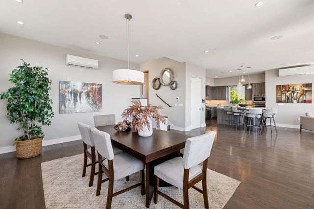 25 Diablo Dr, Oakland, CA 94611