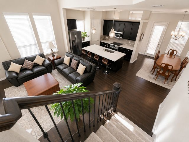 427 Renaissance Lane, Irving, TX 75060