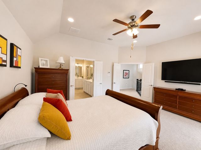 427 Renaissance Lane, Irving, TX 75060