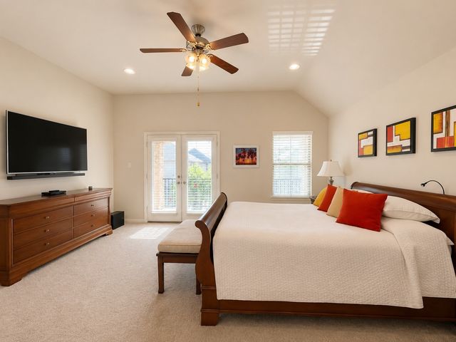 427 Renaissance Lane, Irving, TX 75060