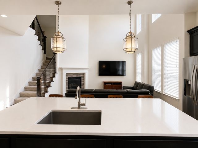 427 Renaissance Lane, Irving, TX 75060
