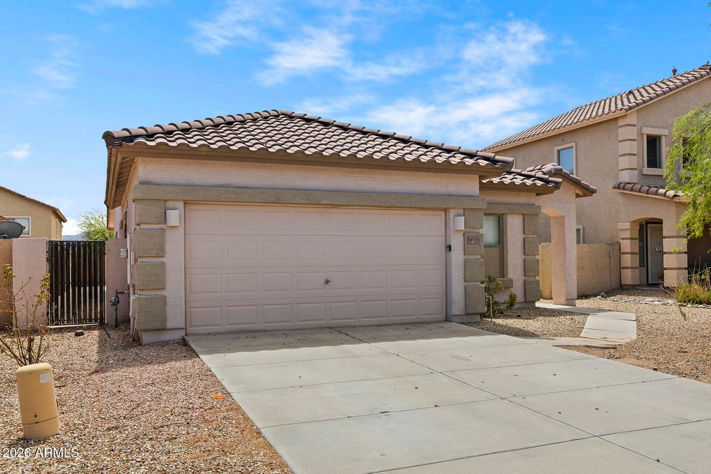 9921 W CHIPMAN Road, Tolleson, AZ 85353 — photo 2
