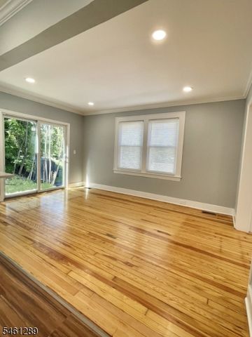 315 East St, Bound Brook Boro, NJ 08805