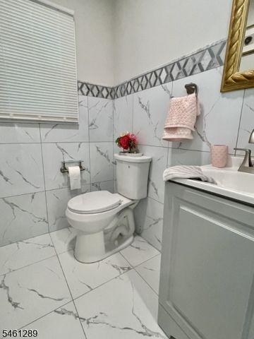 315 East St, Bound Brook Boro, NJ 08805