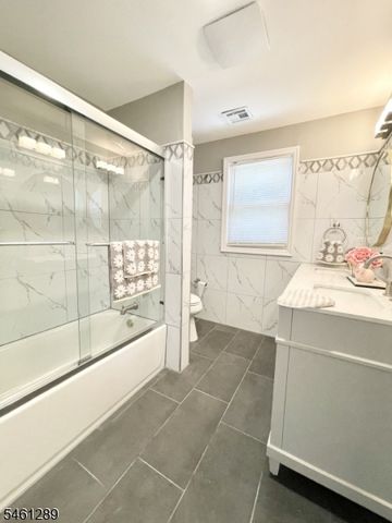 315 East St, Bound Brook Boro, NJ 08805