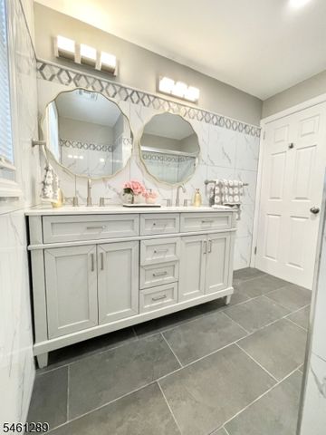 315 East St, Bound Brook Boro, NJ 08805