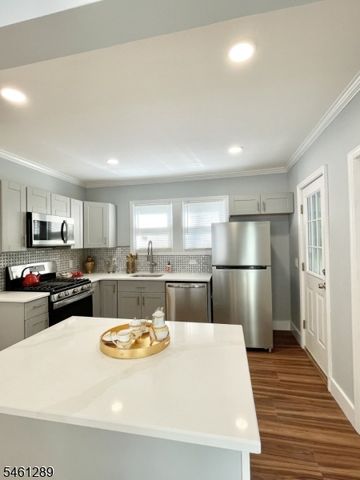 315 East St, Bound Brook Boro, NJ 08805