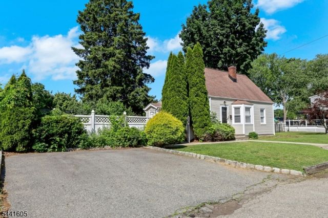 20 Harding Ave, Pompton Lakes Boro, NJ 07442