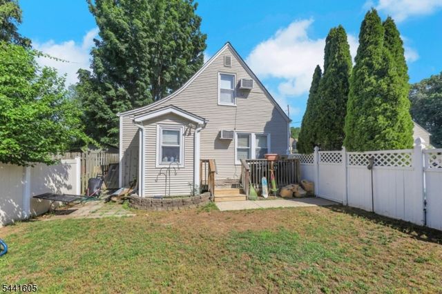 20 Harding Ave, Pompton Lakes Boro, NJ 07442
