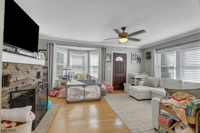 20 Harding Ave, Pompton Lakes Boro, NJ 07442