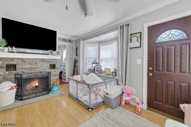 20 Harding Ave, Pompton Lakes Boro, NJ 07442