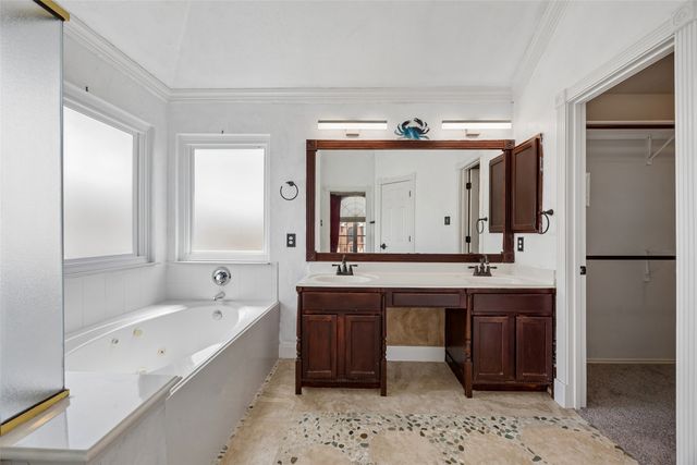 5525 Riverview Drive, The Colony, TX 75056