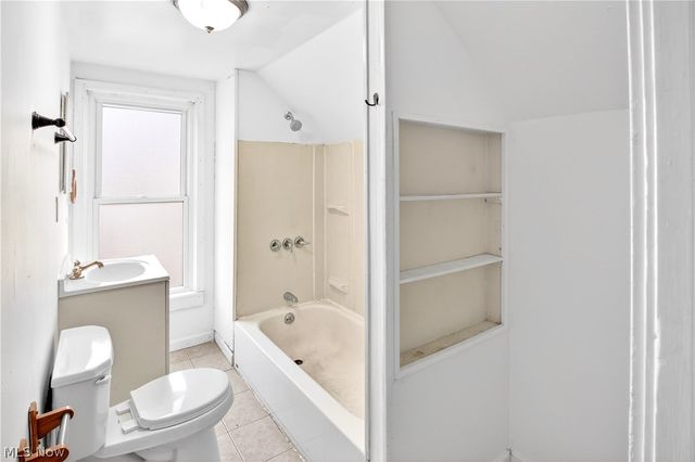 2010 Forestdale Avenue, Cleveland, OH 44109