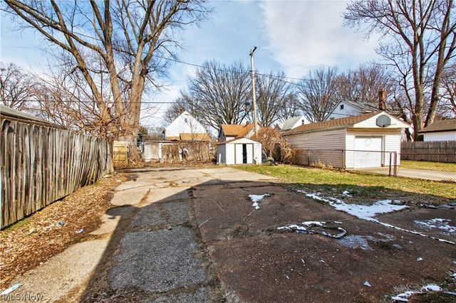 2010 Forestdale Avenue, Cleveland, OH 44109