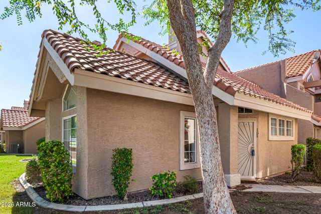 1633 E LAKESIDE Drive 161, Gilbert, AZ 85234