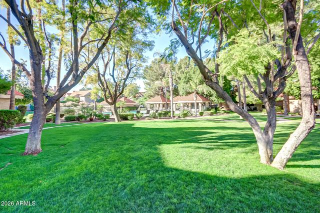 1633 E LAKESIDE Drive 161, Gilbert, AZ 85234