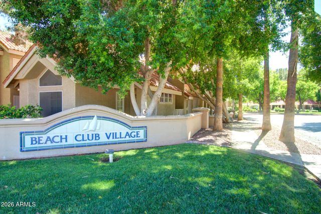 1633 E LAKESIDE Drive 161, Gilbert, AZ 85234