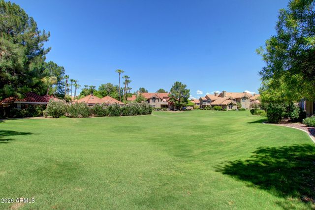 1633 E LAKESIDE Drive 161, Gilbert, AZ 85234