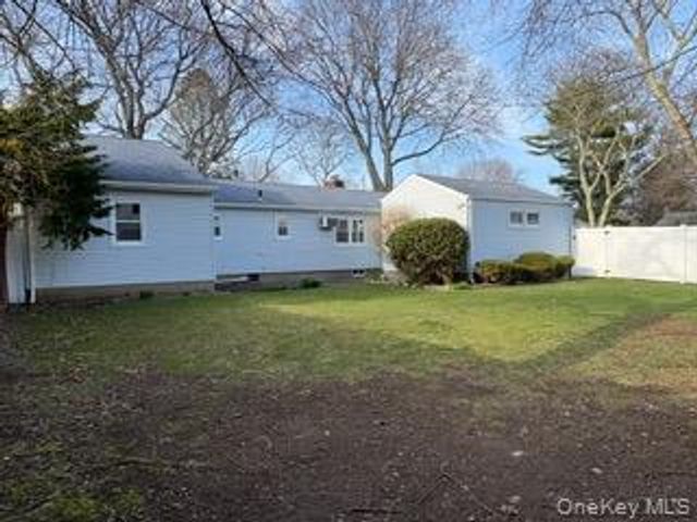 12 Fairlee Drive, East Northport, NY 11731