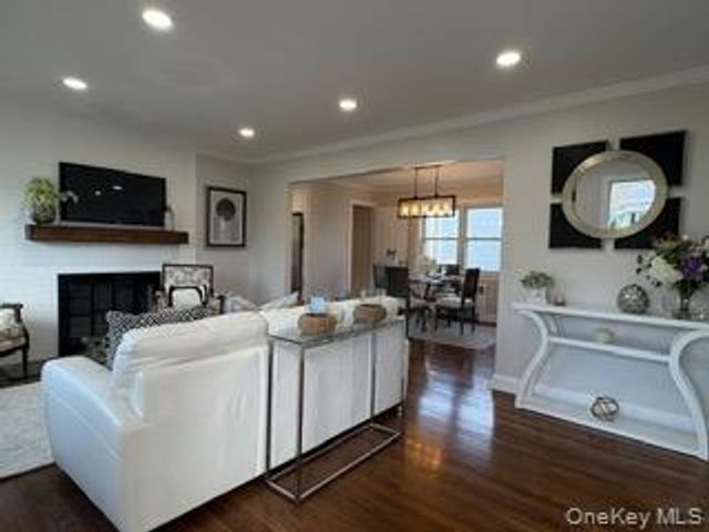 12 Fairlee Drive, East Northport, NY 11731