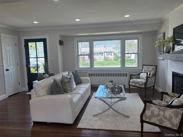 12 Fairlee Drive, East Northport, NY 11731