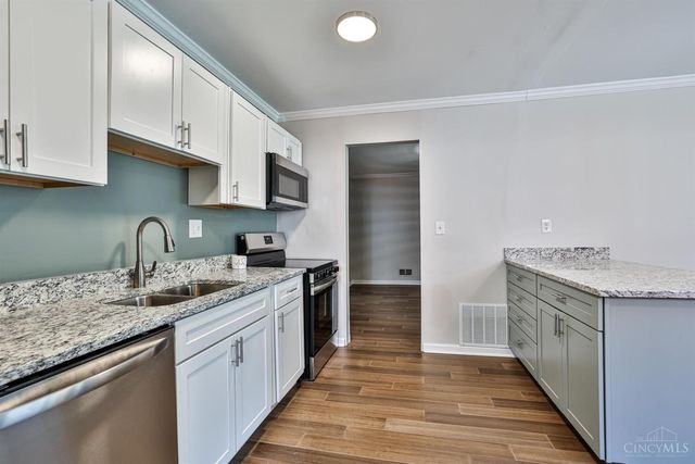 958 Hollytree Drive, Springfield Twp., OH 45231