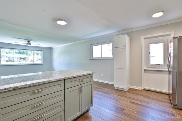 958 Hollytree Drive, Springfield Twp., OH 45231