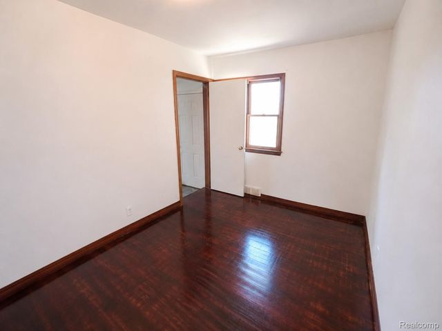 6639 Miller Road, Dearborn, MI 48126