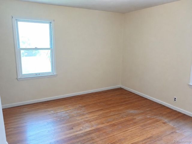 6639 Miller Road, Dearborn, MI 48126