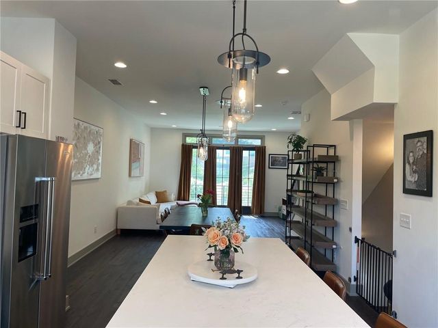 1223 Oxley Place NW, Atlanta, GA 30307