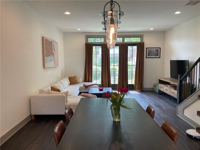 1223 Oxley Place NW, Atlanta, GA 30307