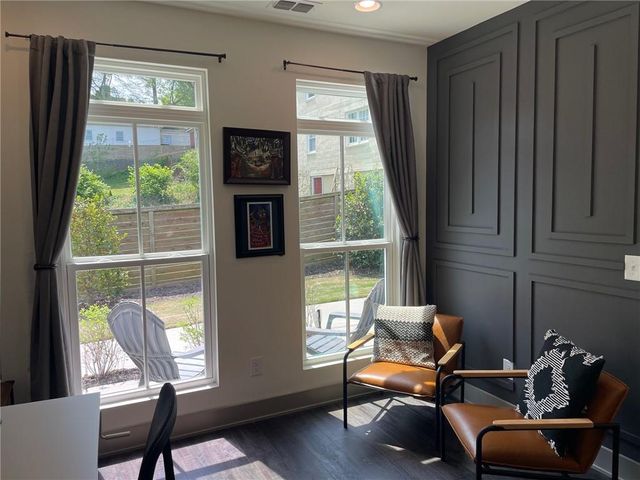 1223 Oxley Place NW, Atlanta, GA 30307