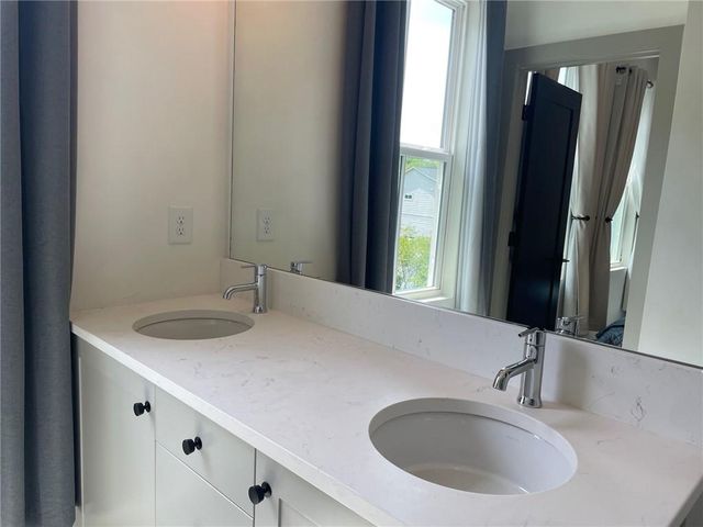 1223 Oxley Place NW, Atlanta, GA 30307