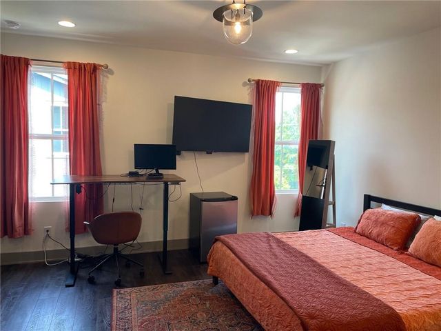 1223 Oxley Place NW, Atlanta, GA 30307