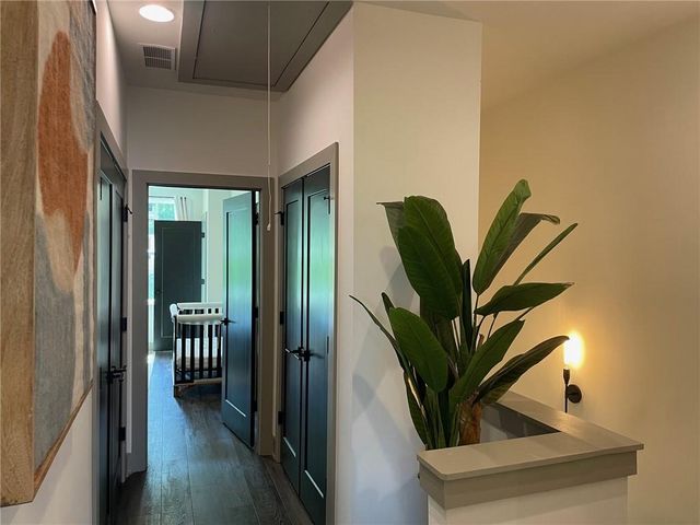 1223 Oxley Place NW, Atlanta, GA 30307