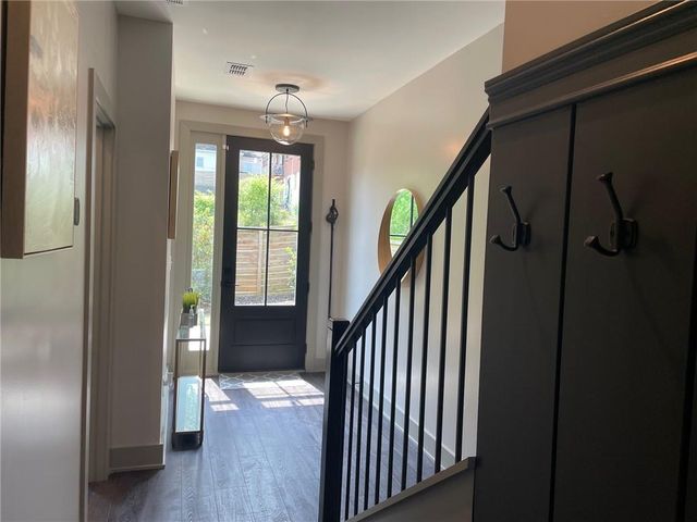 1223 Oxley Place NW, Atlanta, GA 30307