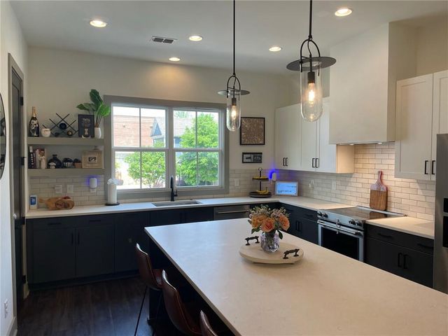 1223 Oxley Place NW, Atlanta, GA 30307