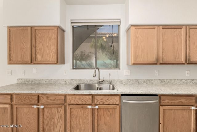 800 S BEDFORD Drive, Chandler, AZ 85225