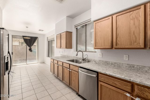 800 S BEDFORD Drive, Chandler, AZ 85225