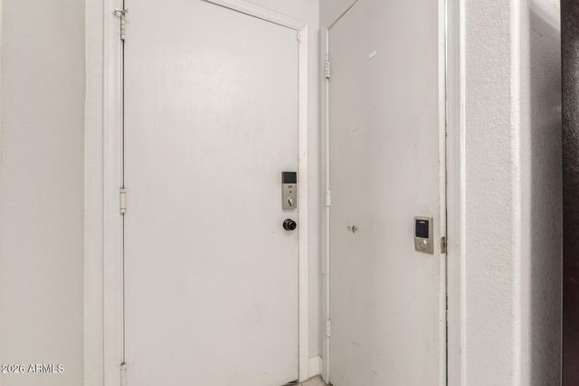 800 S BEDFORD Drive, Chandler, AZ 85225